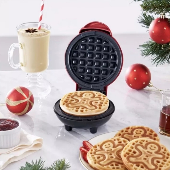 Dash Mini Waffle Maker 4"  Gingerbread Man Nonstick Red Christmas Holiday Gift - Picture 3 of 8